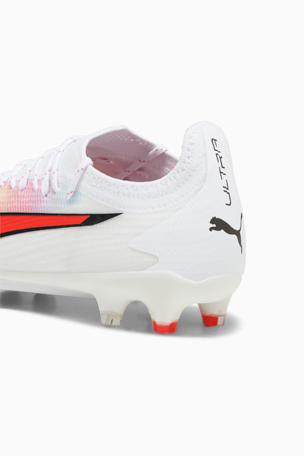 Chaussures de soccer avec crampons ULTRA ULTIMATE FG/AG Femme, PUMA White-PUMA Black-Fire Orchid, extralarge